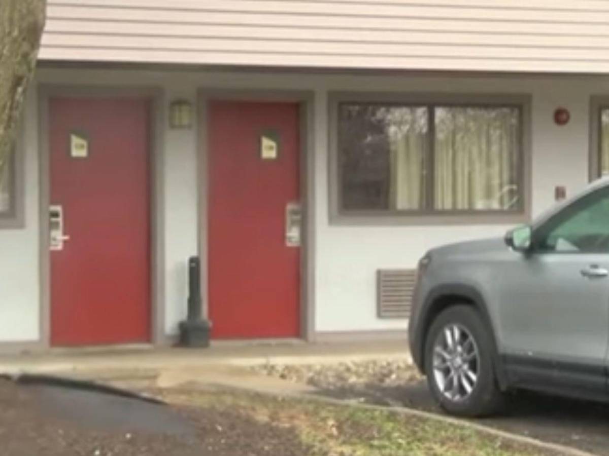 Mujer y sus cinco maridos secuestran y torturan a hombre en aterrador caso en Ohio Mujer y sus cinco maridos secuestran y torturan a hombre en aterrador caso en Ohio