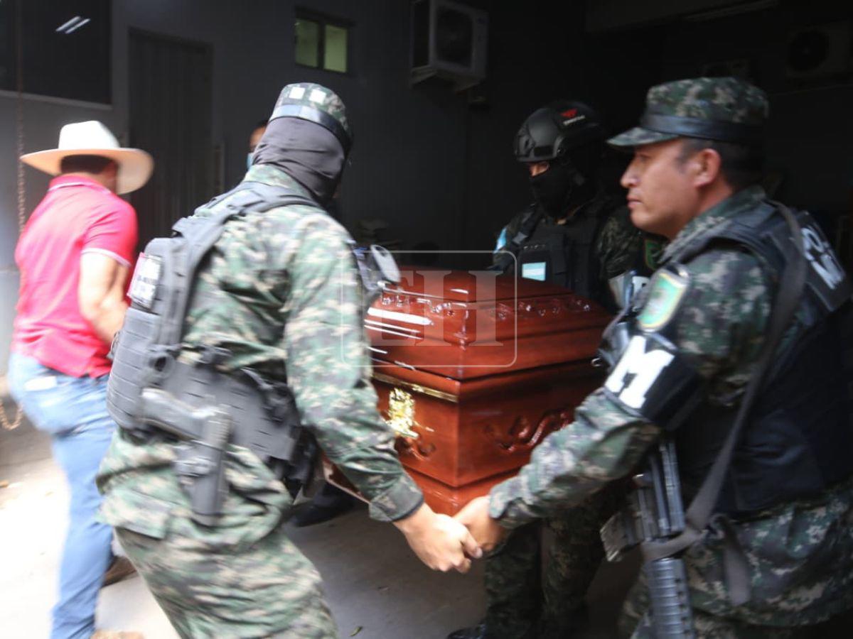 “Hoy cayó un compañero: así retiraron el cuerpo del militar asesinado en la Villa Unión