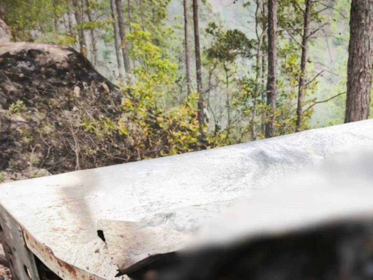 Restos de bolsas plásticas en sus cuerpos carbonizados: hipótesis del triple crimen en El Cimarrón