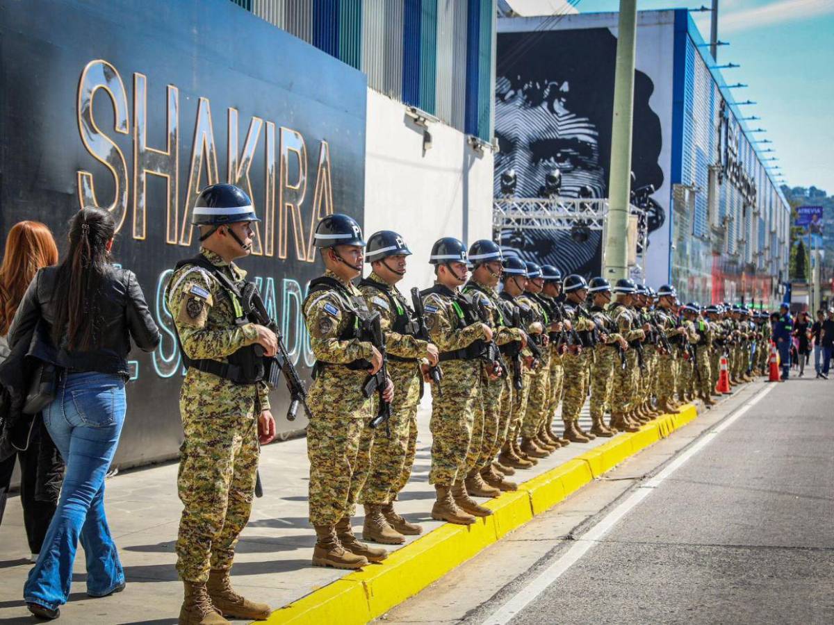 Música, fiesta y seguridad marcan inicio del concierto de Shakira en El Salvador
