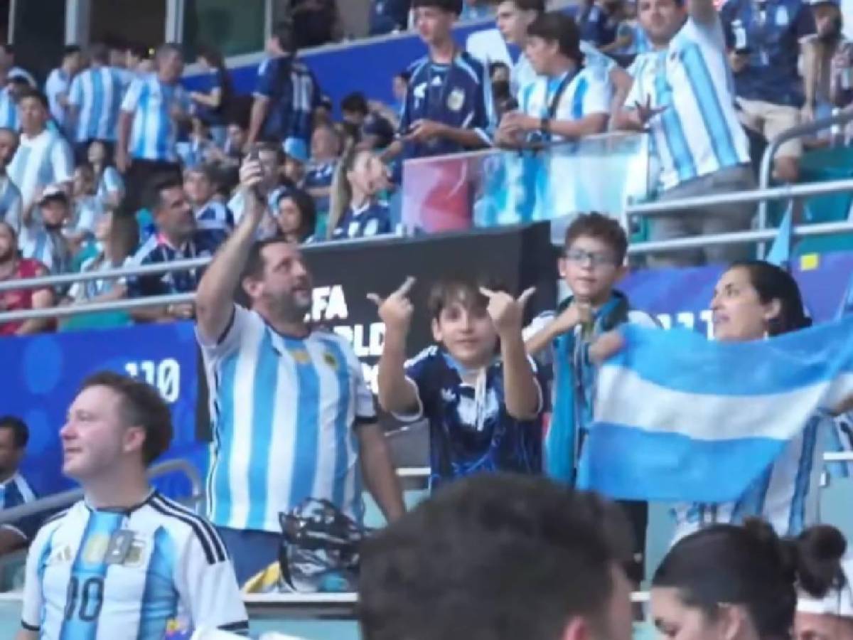 FIFA abre investigación contra Argentina: Se revela lo que hicieron aficionados con streamer