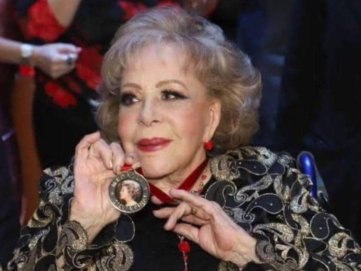 Silvia Pinal habría dejado a su mascota entre sus herederos