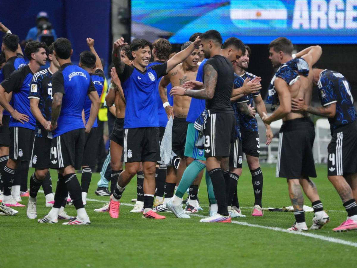 Argentinos destruyen a Gary Neville: Espero no ser tan estúpido...
