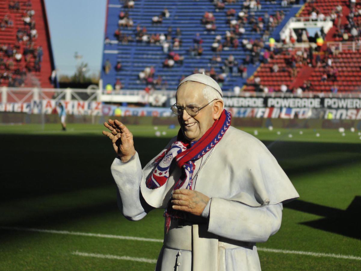Juntos por la Eternidad: Así se despidió un equipo de fútbol argentino del papa Francisco Juntos por la Eternidad: Así se despidió un equipo de fútbol argentino del papa Francisco