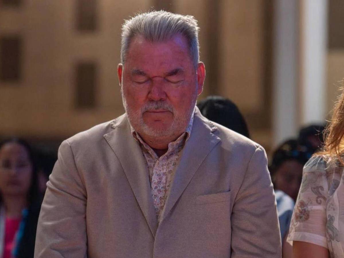 Trata de personas y fraude: las 10 líneas de investigación que rodean a Roberto Contreras