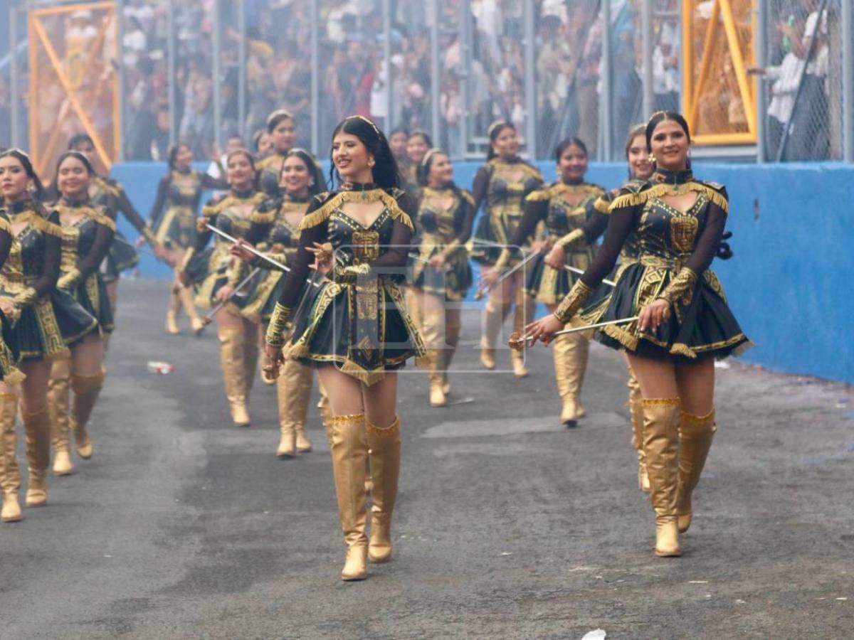 Inspirados en la cultura maya: así fueron los trajes de las palillonas del Central Vicente Cáceres