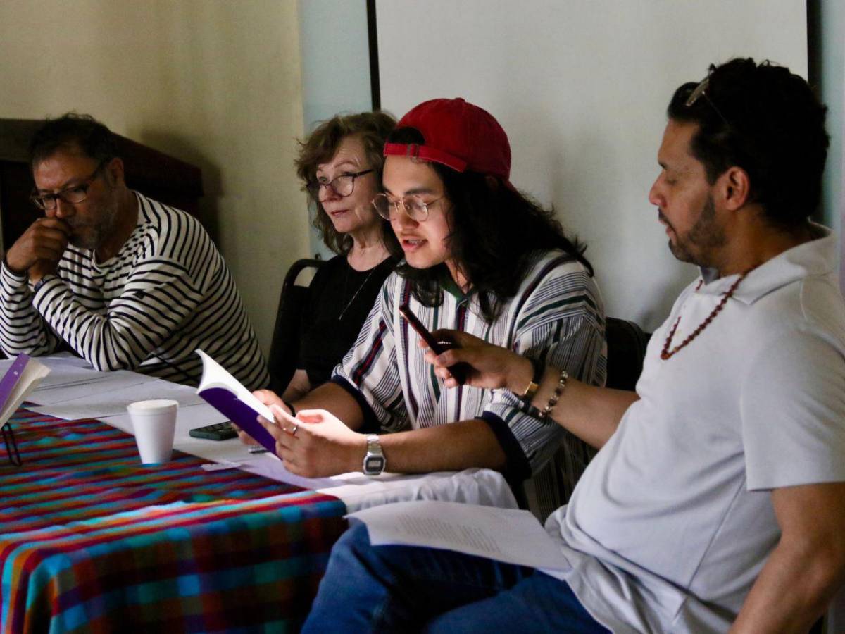 Poetas de Latinoamérica y Europa unifican voces e idiomas en Los Confines 2026