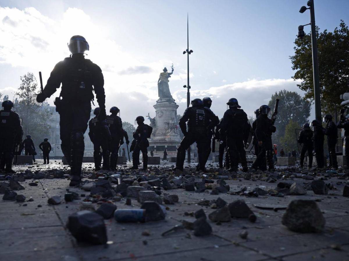 400 personas detenidas en otra jornada de protesta masiva en Francia