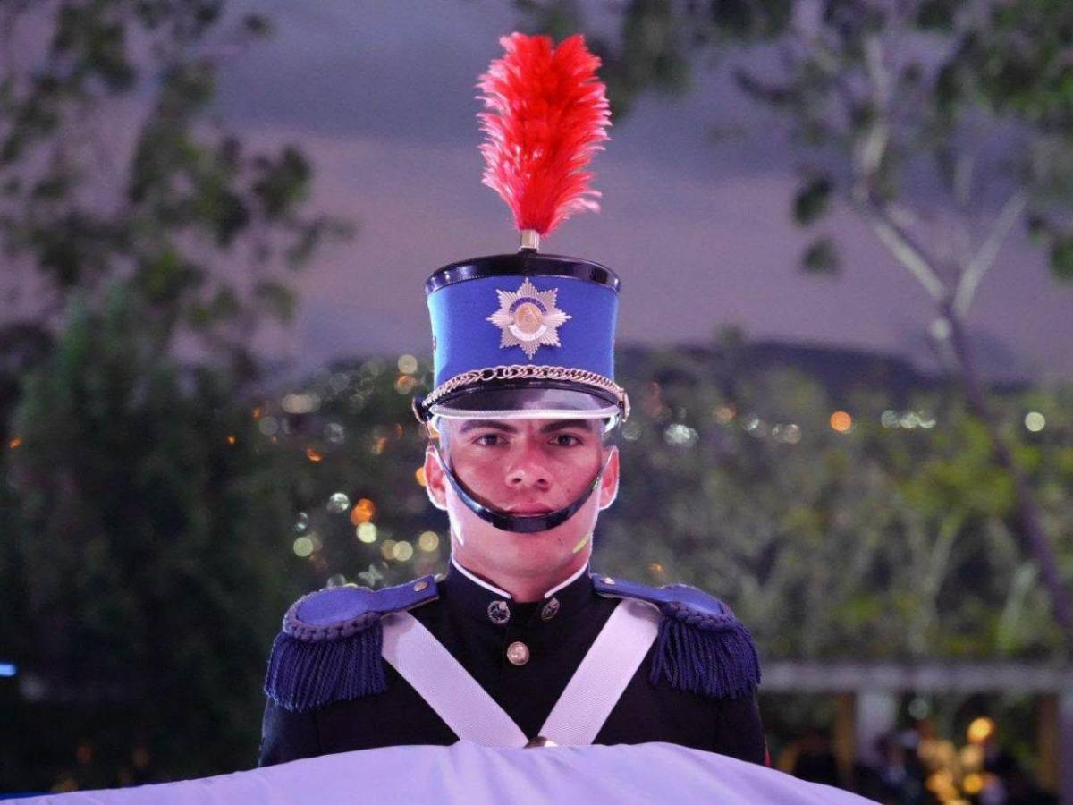 EN FOTOS: Con el acto de izamiento, Honduras conmemora el Día de la Bandera este 1 de septiembre