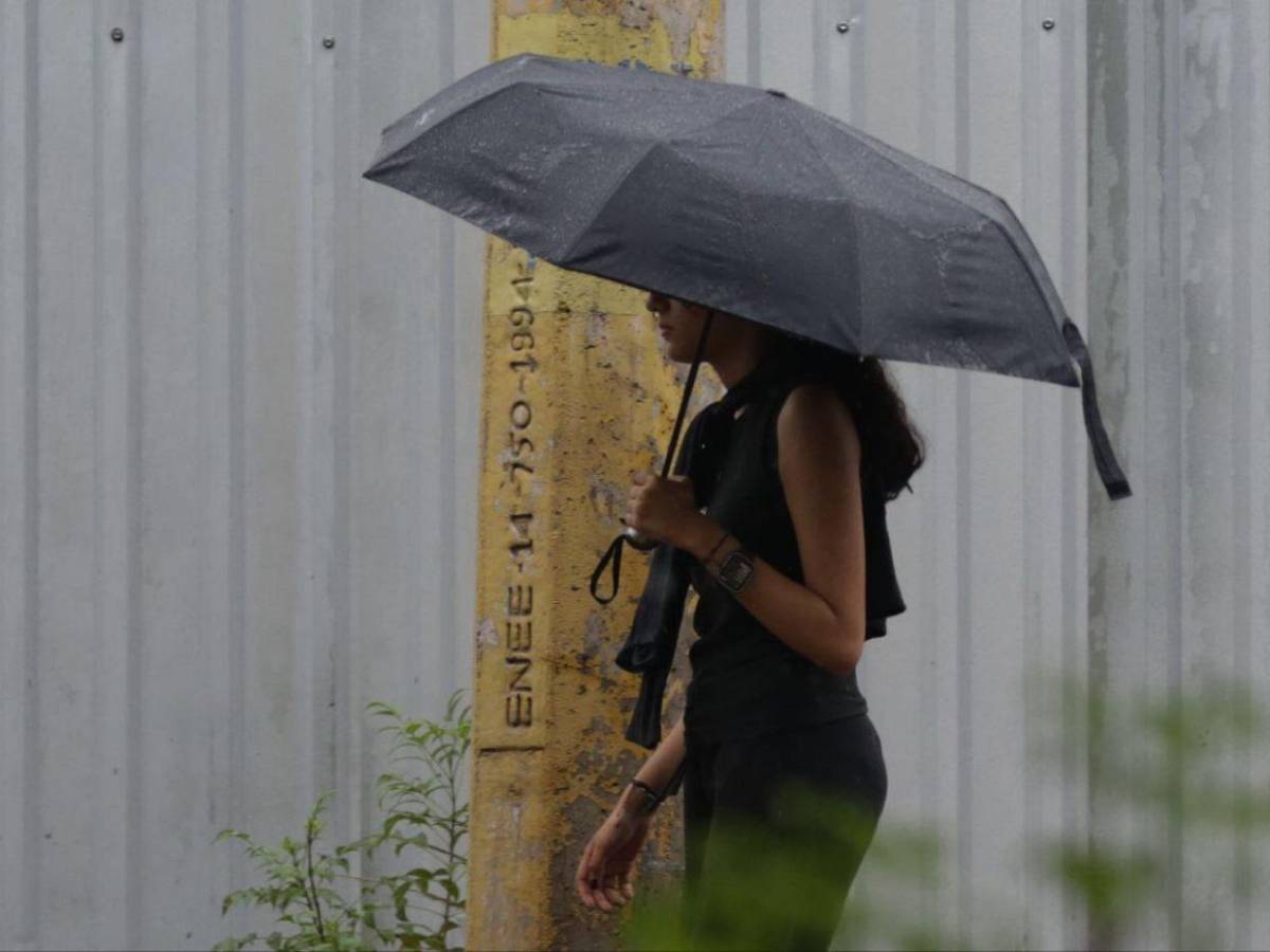 Las imágenes que dejó la tormenta registrada este viernes sobre Tegucigalpa y Comayagüela