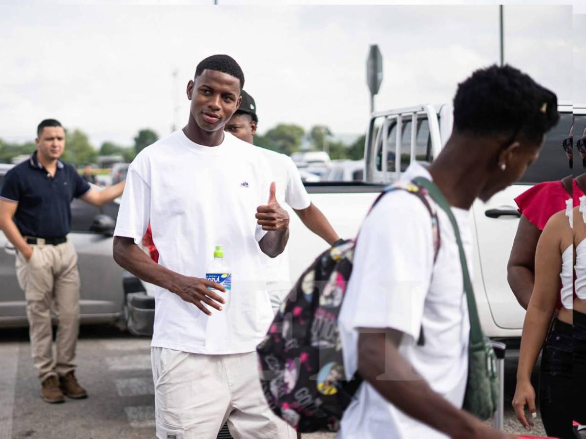 Imágenes inéditas: Así fue la salida de Julián Martínez para unirse a su nuevo equipo en Portugal