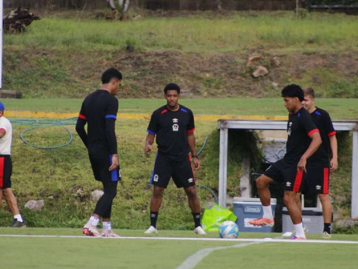 Espinel sorprende, reemplazo de Menjívar y el nuevo fichaje del Olimpia captado en pleno entreno