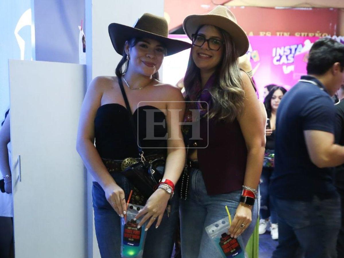 ¡Looks vaqueros! Ambientazo previo al concierto de Grupo Frontera en Tegucigalpa