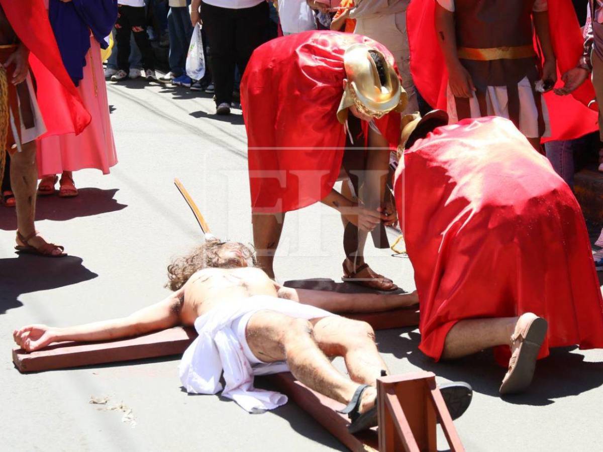 EN FOTOS: Las escenas que marcaron el Viernes Santo en Tegucigalpa