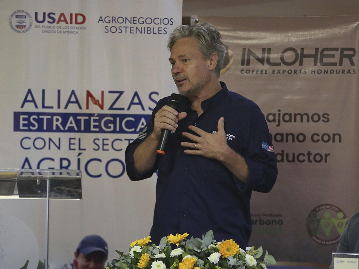 <i>Thelonius Trimmell, Director de Agronegocios Sostenibles de USAID</i>