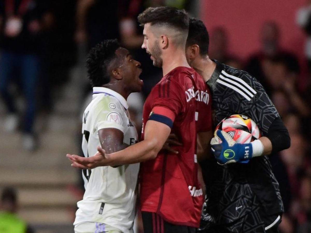 “Tiene que ser más respetuoso”: el consejo de un exjugador del Real Madrid hacia Vinicius