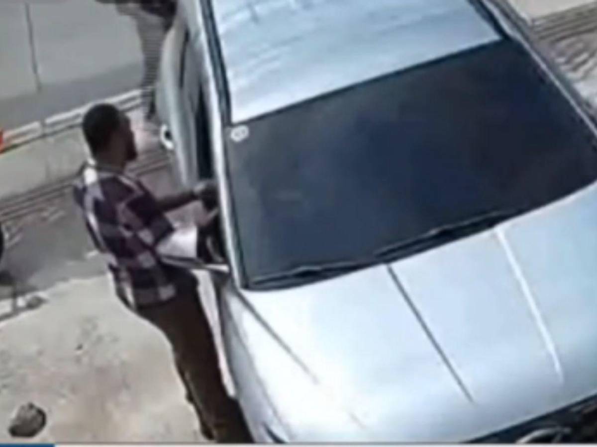 Cuadro a cuadro: así habrían intentado sustraer USB con documentos electorales, según denuncia en juicio político