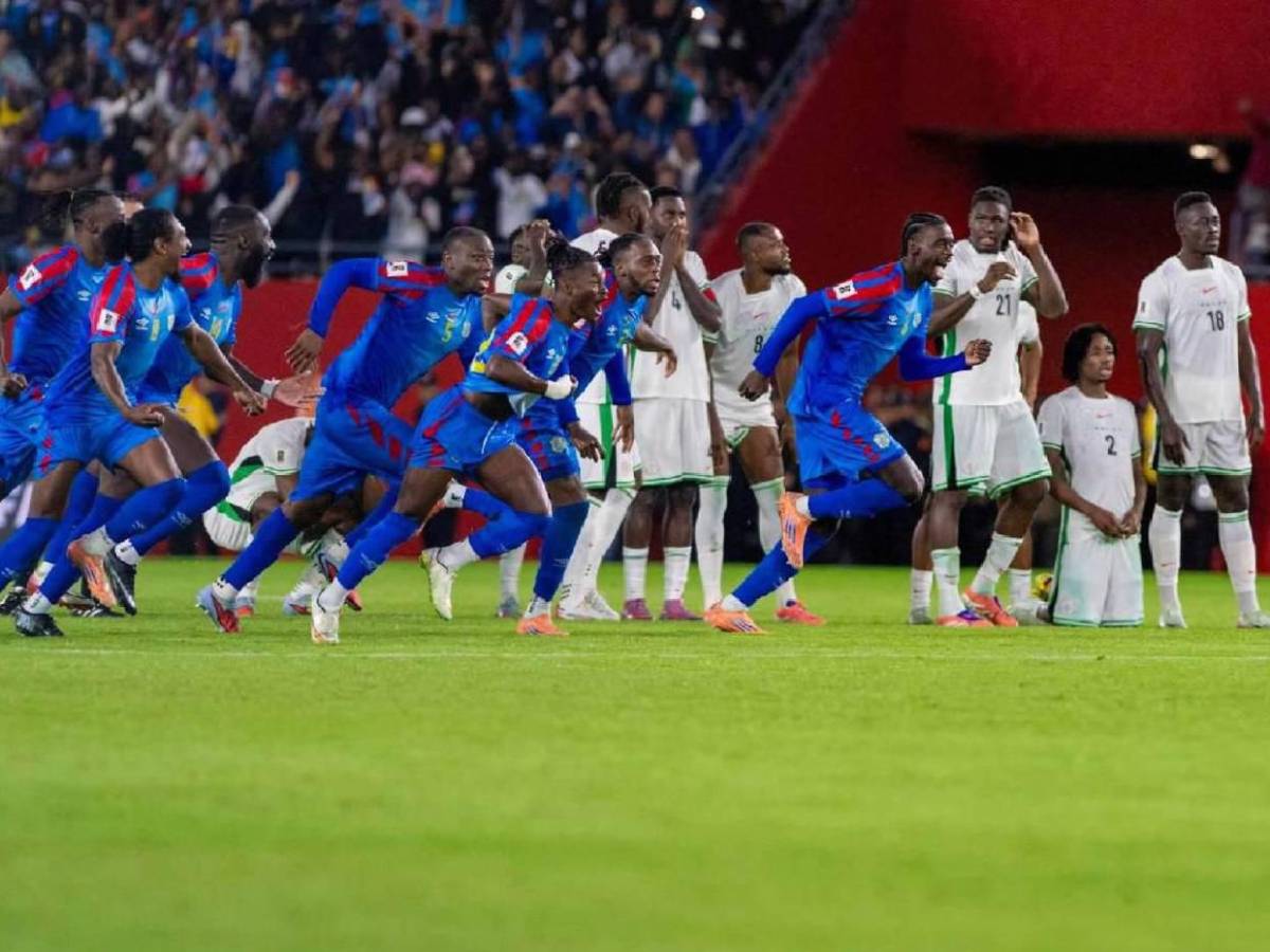 Eliminatoria: Entrenador denuncia brujería de selección para sacarlos del Mundial