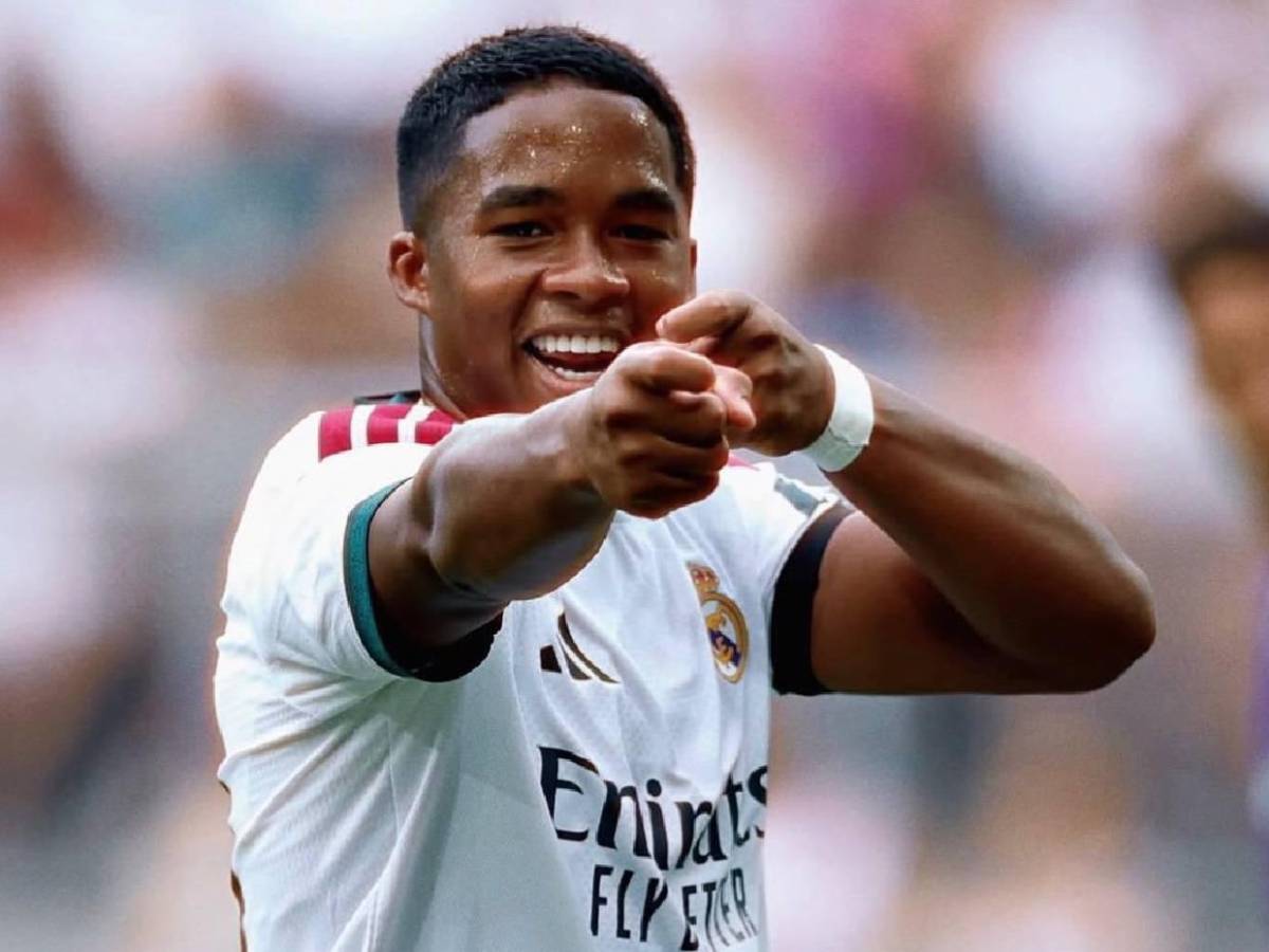 Fichajes: Bajas en Real Madrid y millones a Vinicius; Barcelona en problema y EE UU renueva DT