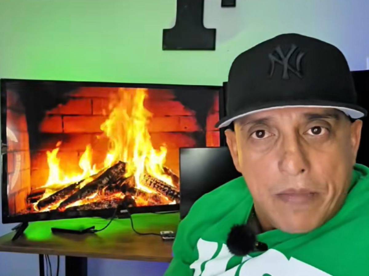 “Ya aburren”: José “Joche” Villanueva estalla ante críticas por haber sido diputado