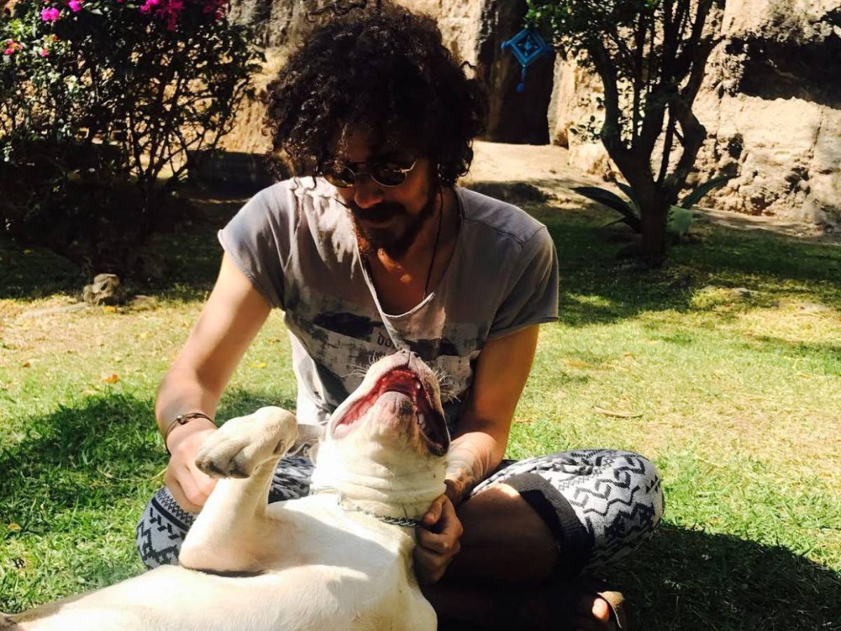 Los hijos de Memo del Bosque, el productor mexicano que luchó contra el cáncer