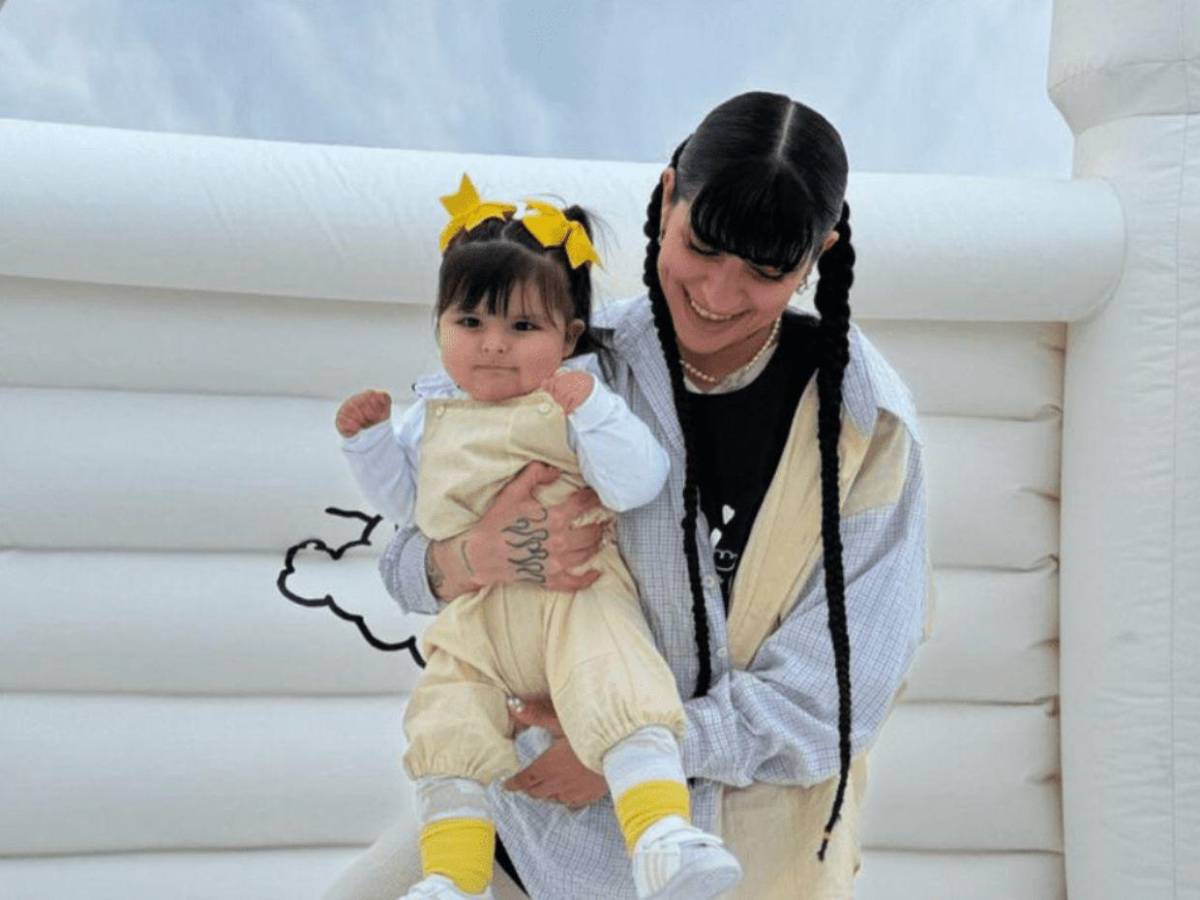 ¿Cazzu, Ángela Aguilar o Inti? La teorías detrás de “Un vals” de Nodal