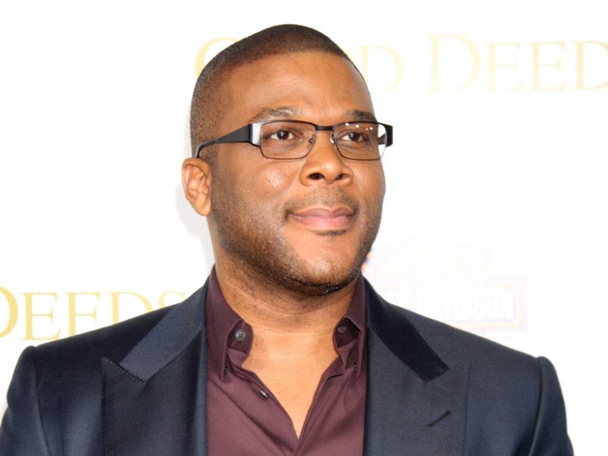 Un modelo demanda a Tyler Perry por agresión sexual y reclama $77 millones