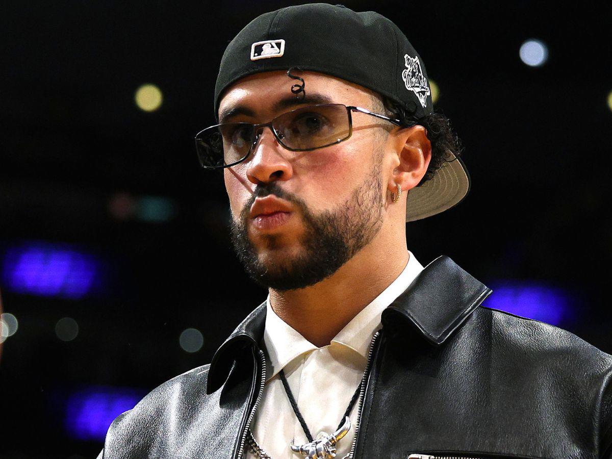 Bad Bunny molesto por canción creada por IA con su voz