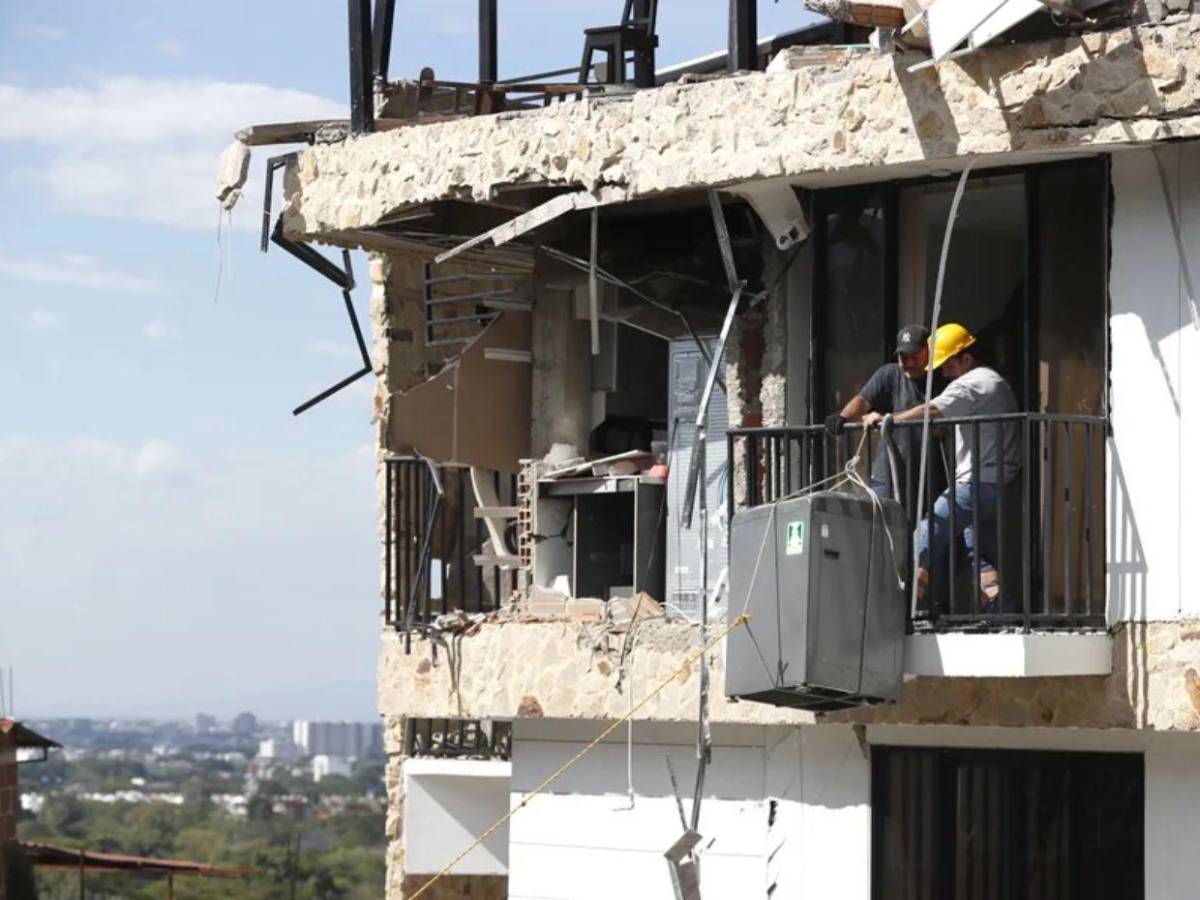 Shakira llega a las zonas devastadas por el terremoto en Colombia y anuncia millonaria ayuda