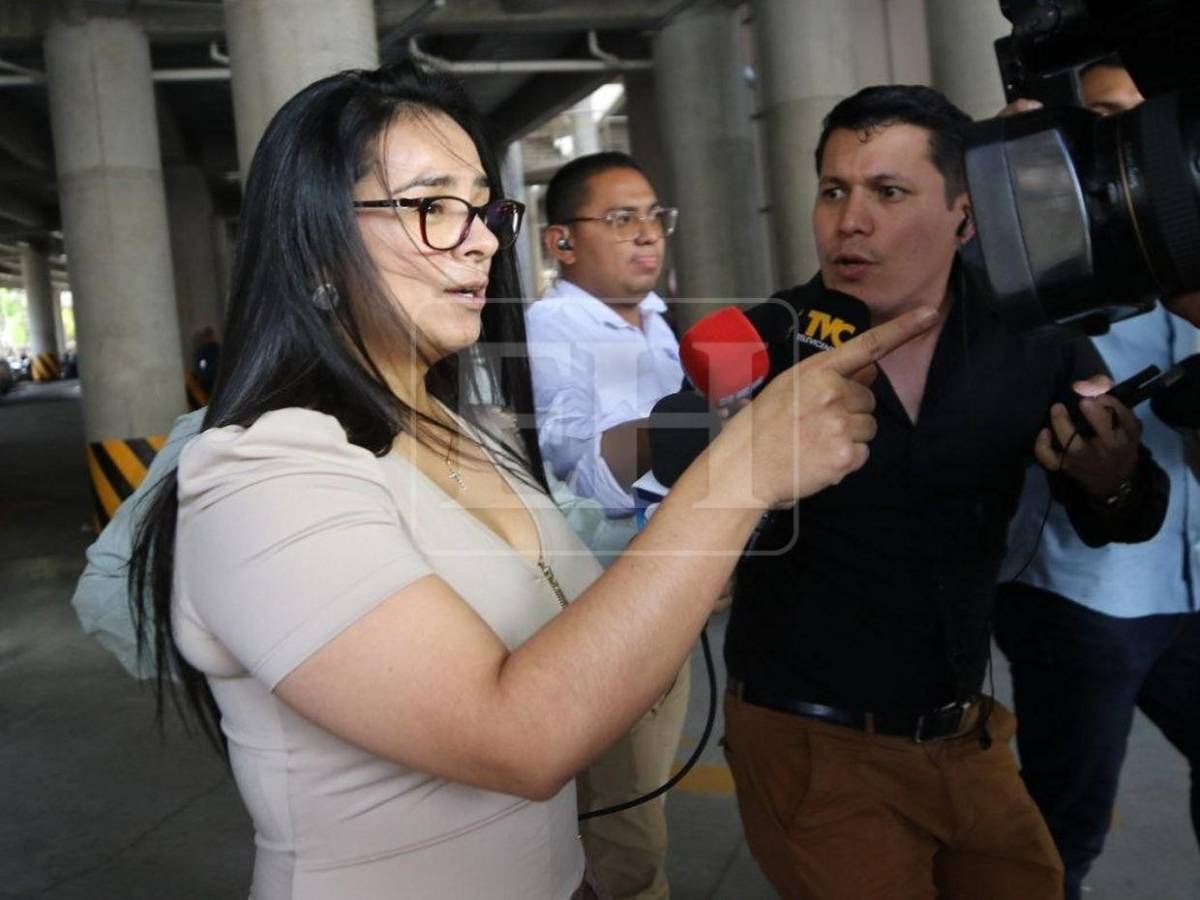 Oro por todos y los bendigo: Iris Cuéllar tras firmar libro de asistencia en la CSJ