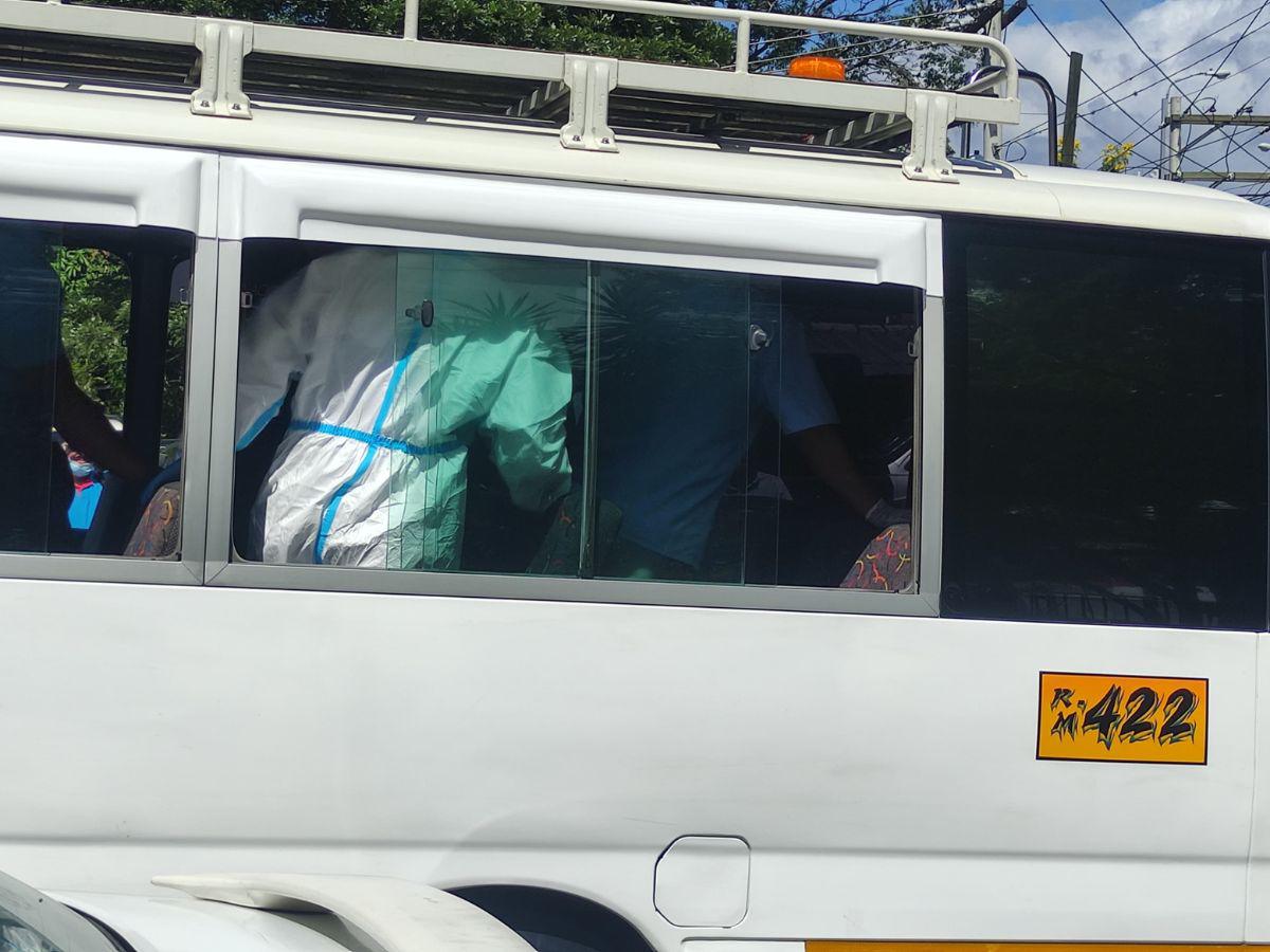 En parqueo del IHSS expiró pasajero tras asalto en bus de Las Torres En parqueo del IHSS expiró pasajero tras asalto en bus de Las Torres
