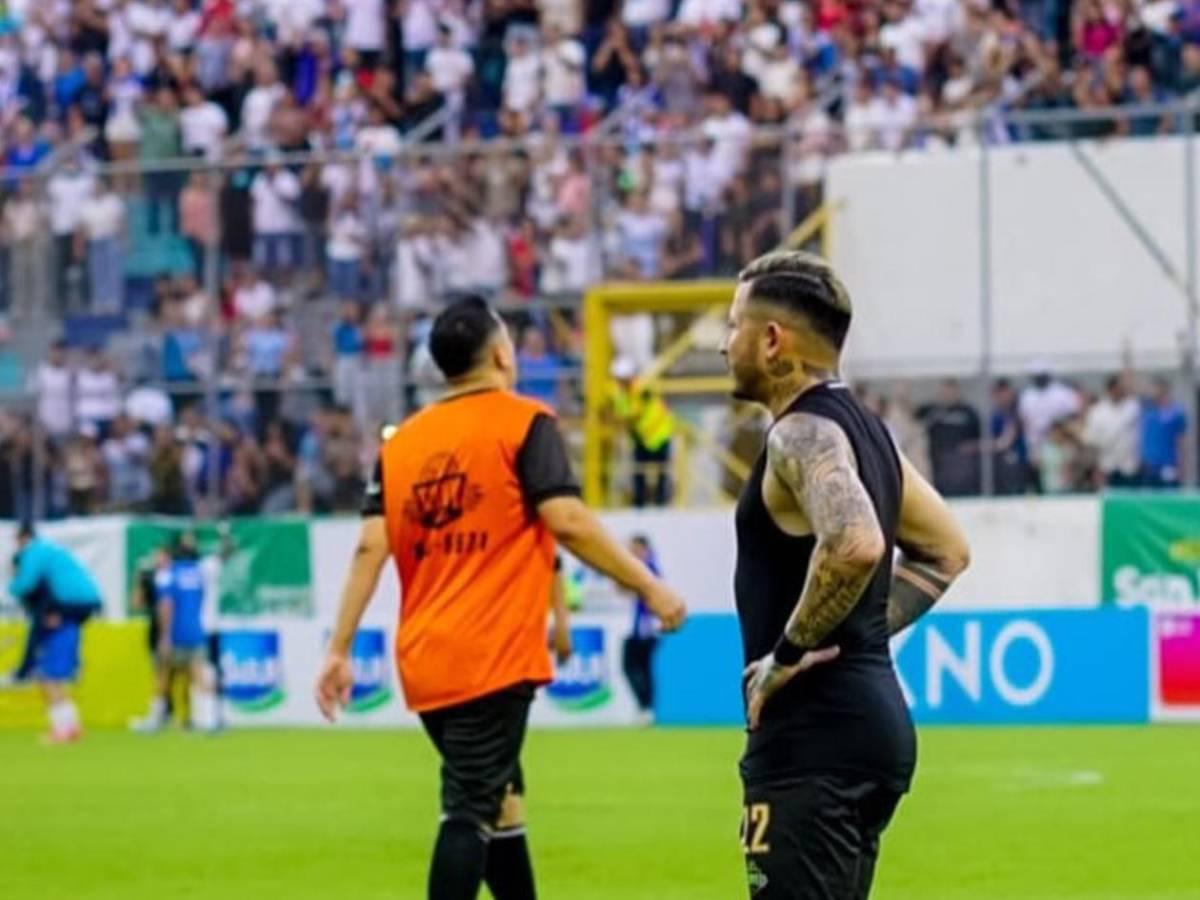 Soy El Ricky pide disculpa a aficionados hondureños y explica lo ocurrido en el Morazán