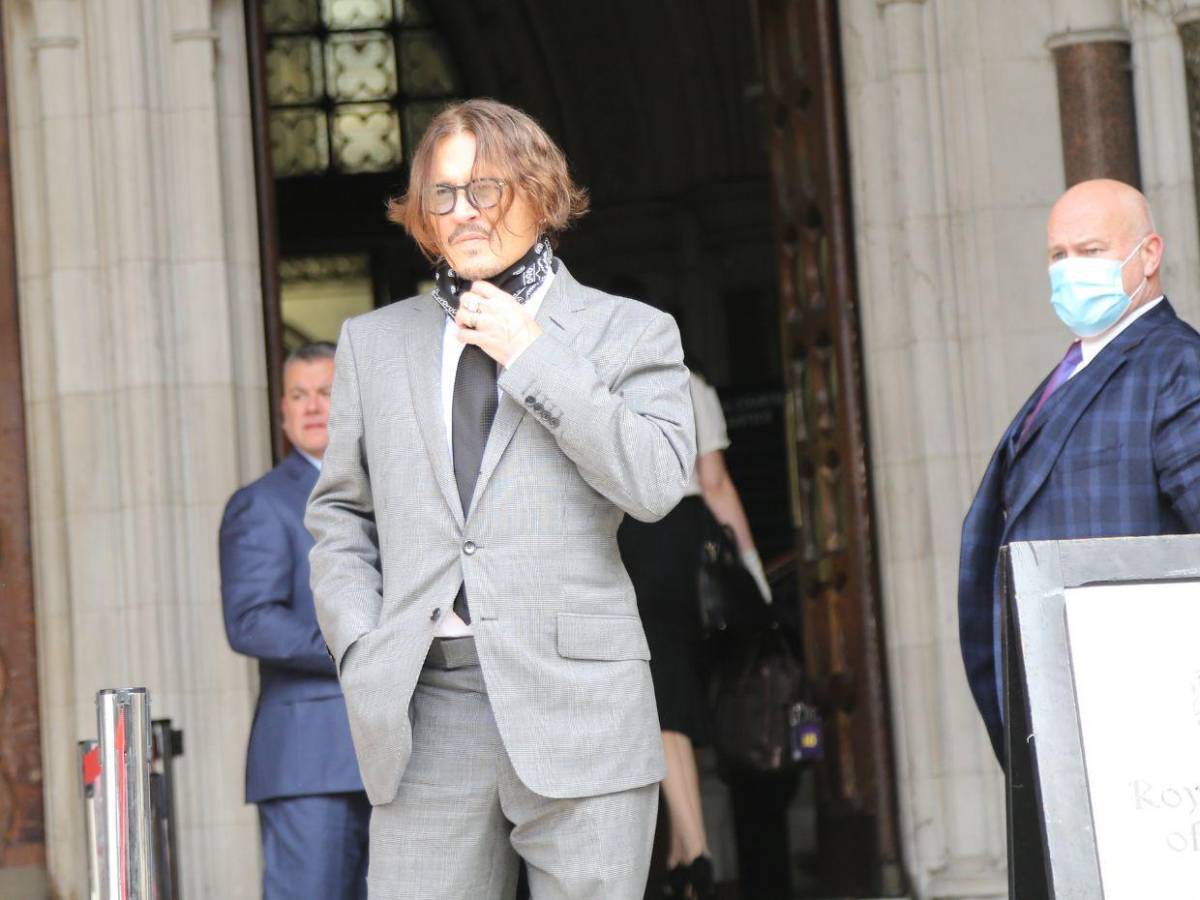 Johnny Depp revela detalles de su condición visual: “Estoy ciego como un murciélago”