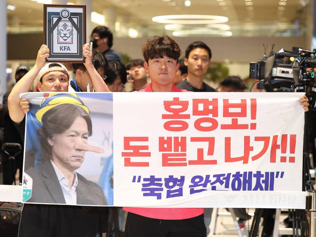 DT Hong Myung-bo abandona Corea del Sur tras recibir amenazas de muerte por la eliminación del Mundial 2026