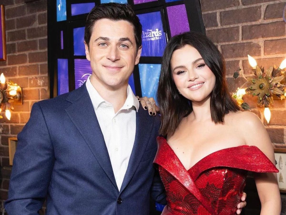 Selena Gomez responde a las críticas sobre su cuerpo y revela su lucha contra el SIBO Selena Gomez responde a las críticas sobre su cuerpo y revela su lucha contra el SIBO