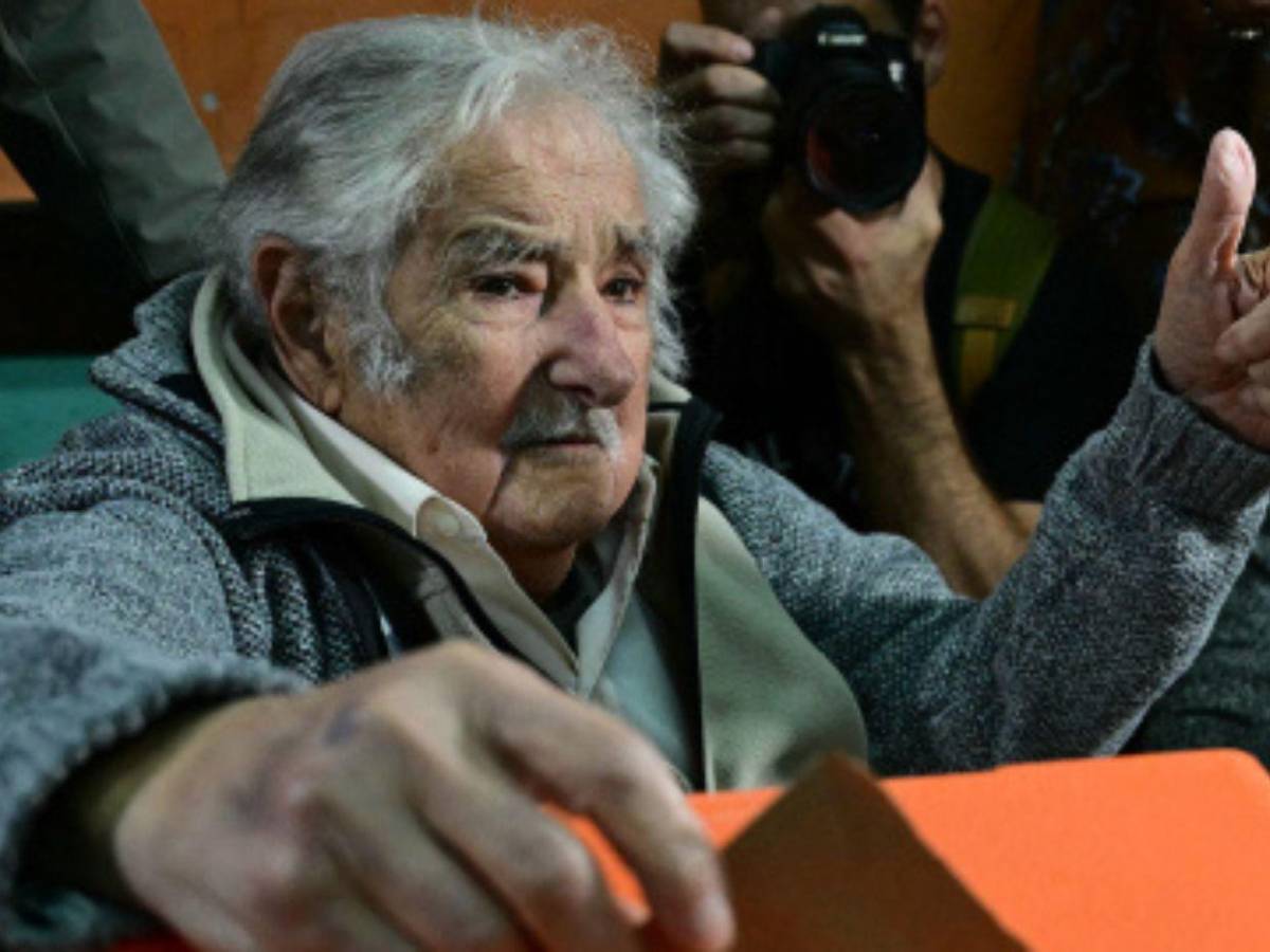Síntomas de cáncer de esófago, la enfermedad que sufrió Pepe Mujica