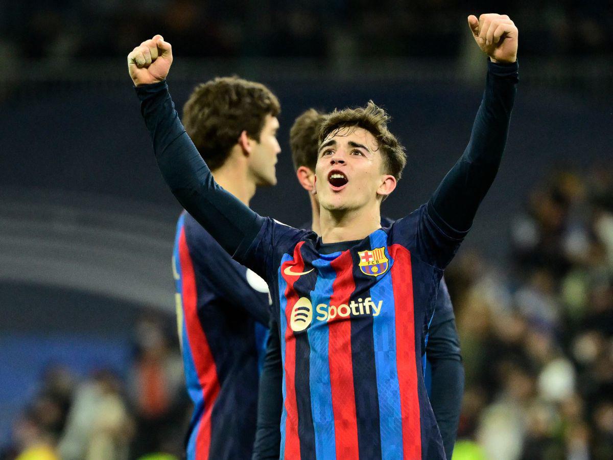 Con ayuda de Militao, Barcelona derrota al Real Madrid y tiene un pie en la final de la Copa del Rey