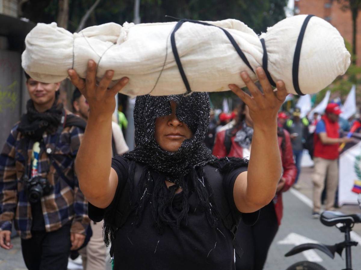 Paro nacional en contra de la Espriella en Colombia: exigen derechos laborales, educación y subsidios eléctricos
