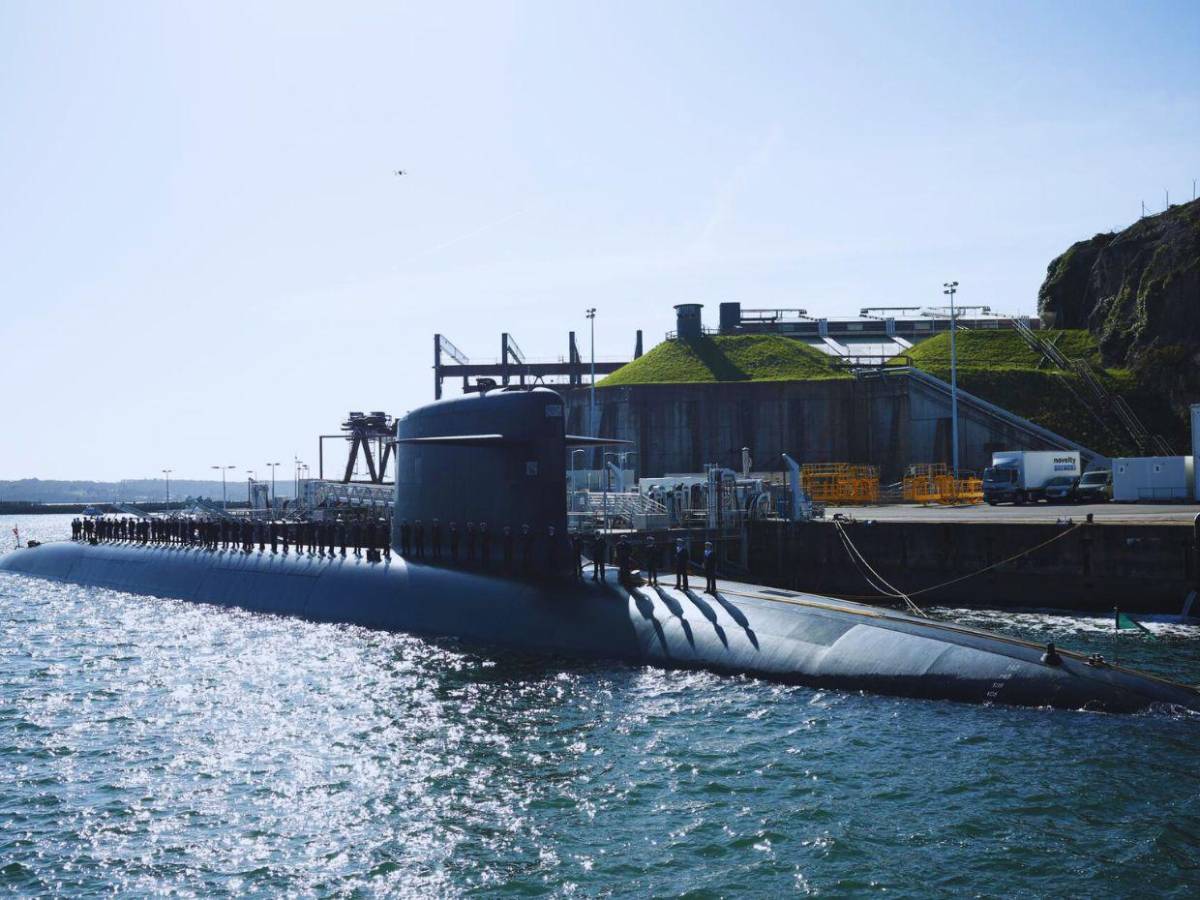 Francia fortalece su arsenal atómico y consolida su poder en Europa