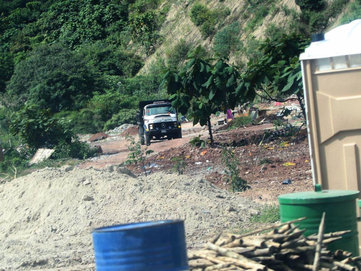 En fotos: lento avance del proyecto de libramiento en la salida al sur