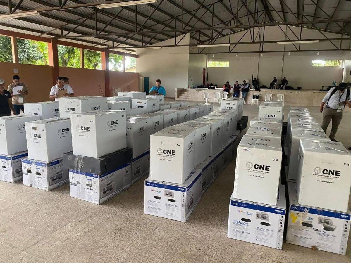 ¿Qué pasó en Colón con las maletas electorales? Polémica entre oficialismo y oposición