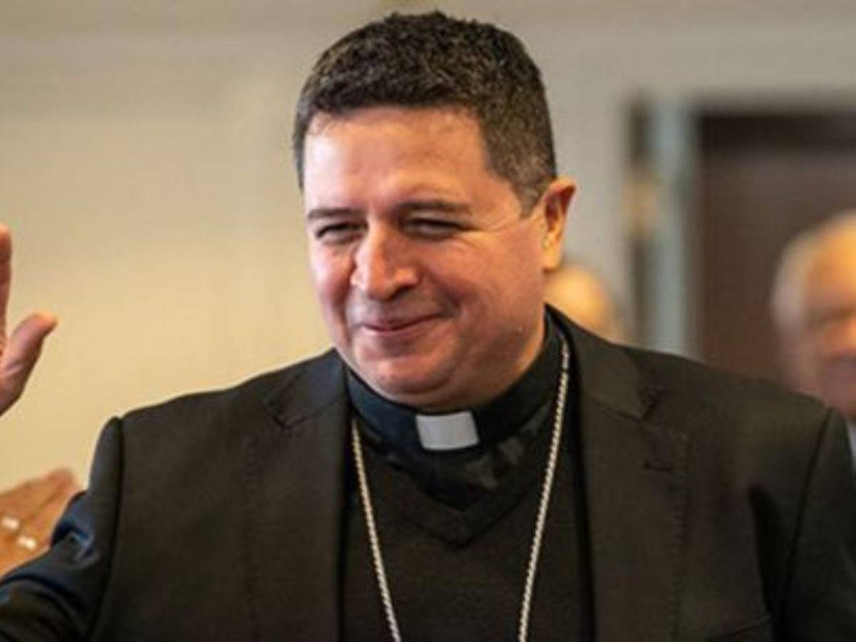 Nuevo obispo nombrado por León XIV: un salvadoreño que llegó a EE UU escondido en un maletero