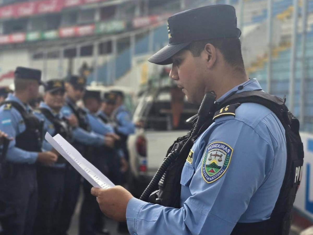 Más de 500 miembros policiales resguardan partido eliminatorio entre Honduras y Nicaragua