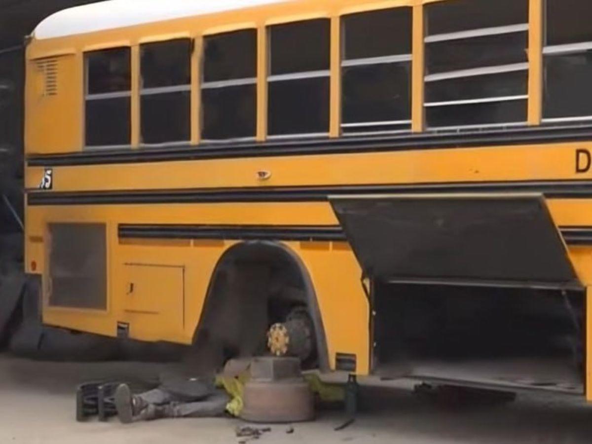 Matan a conductor de bus en San Pedro Sula cuando cambiaba una llanta