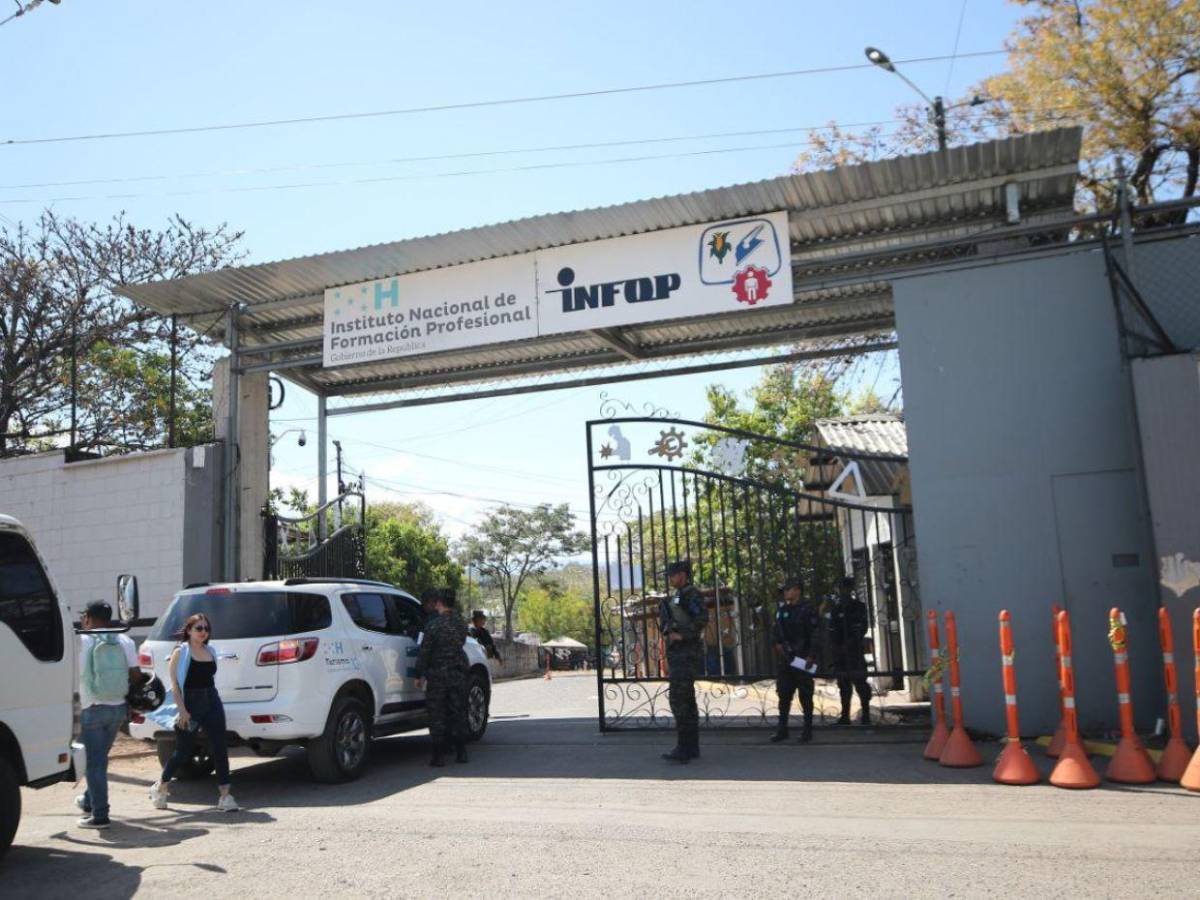 En buses colectivos y camiones empieza a retornar las maletas electorales al Infop