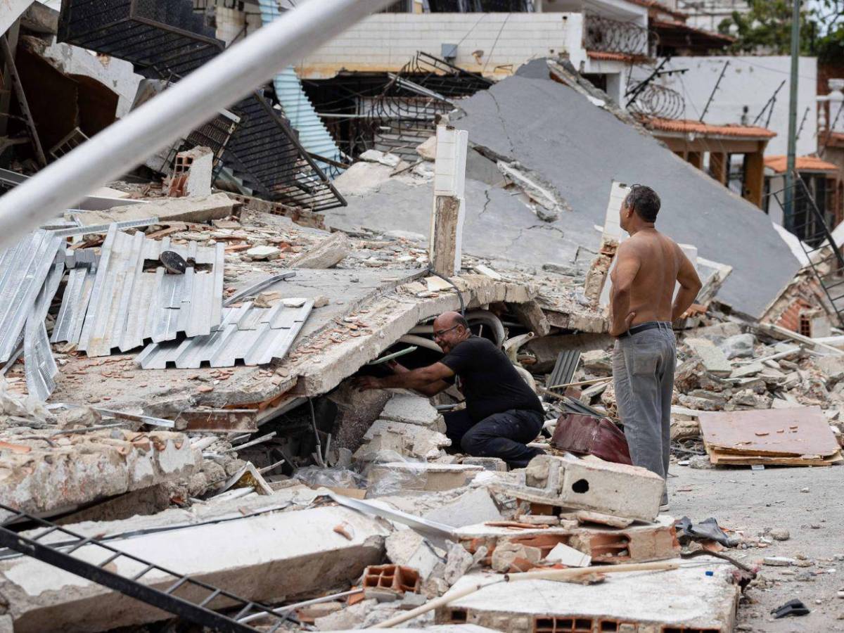 Buscan a 21 personas atrapadas en Venezuela tras terremotos: avisaron que están en una “cápsula de aire”