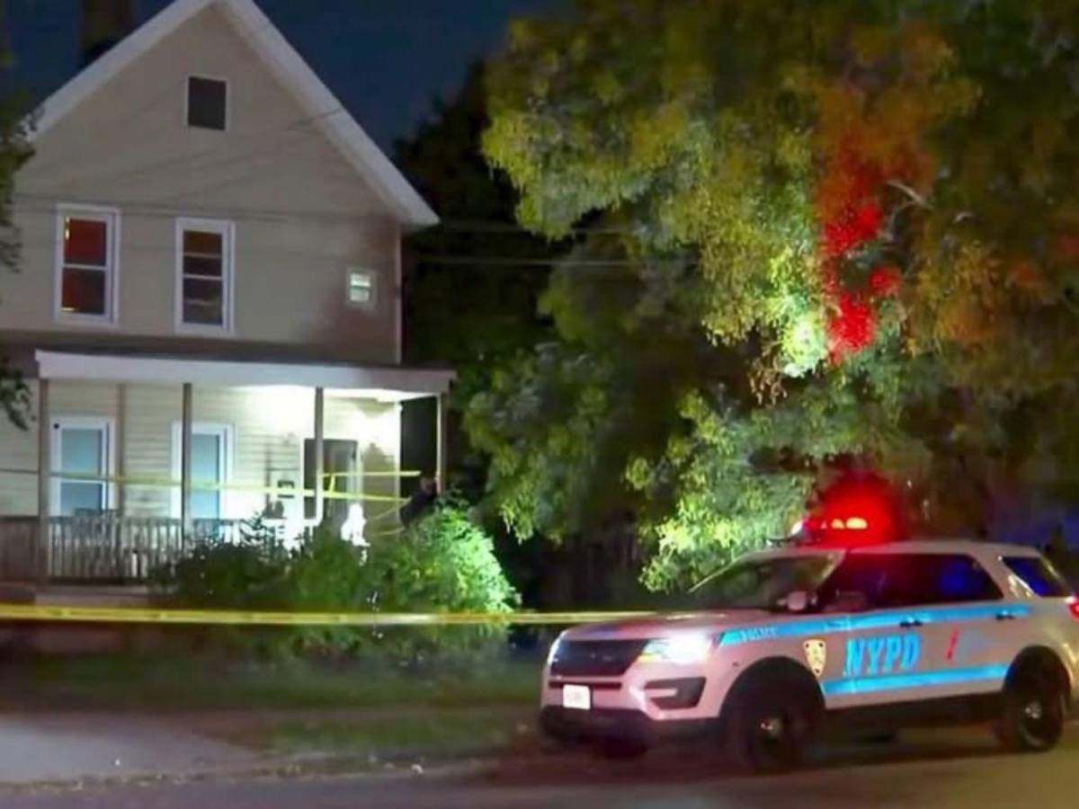 Joven que decapitó a su padrastro en Staten Island: Hice algo malo