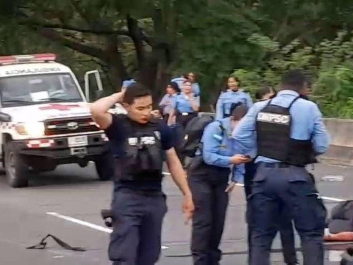 Esto se sabe del conductor de la grúa que chocó con bus de la Policía en El Rodeo, Comayagua