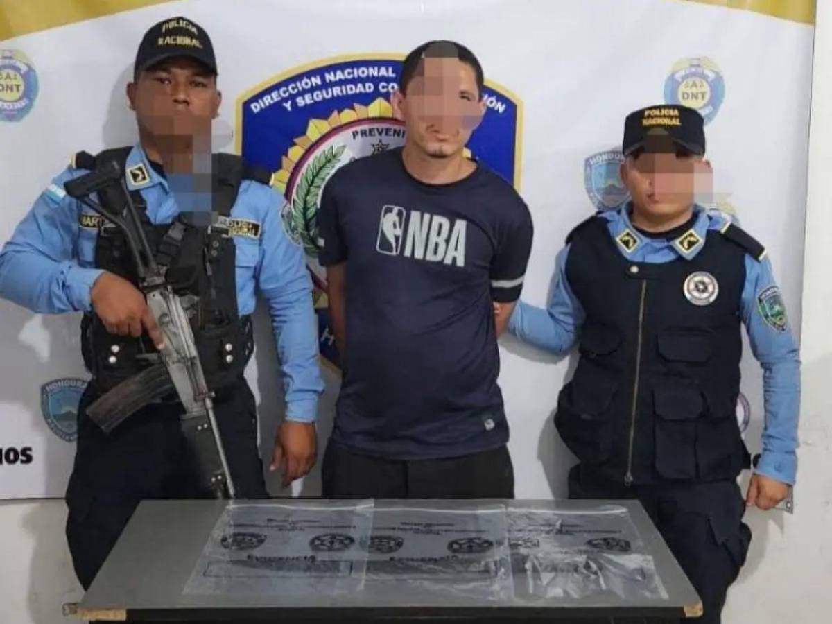 Tras matarlo a machetazos, huyó desnudo: cronología del crimen del niño de 11 años en Colón