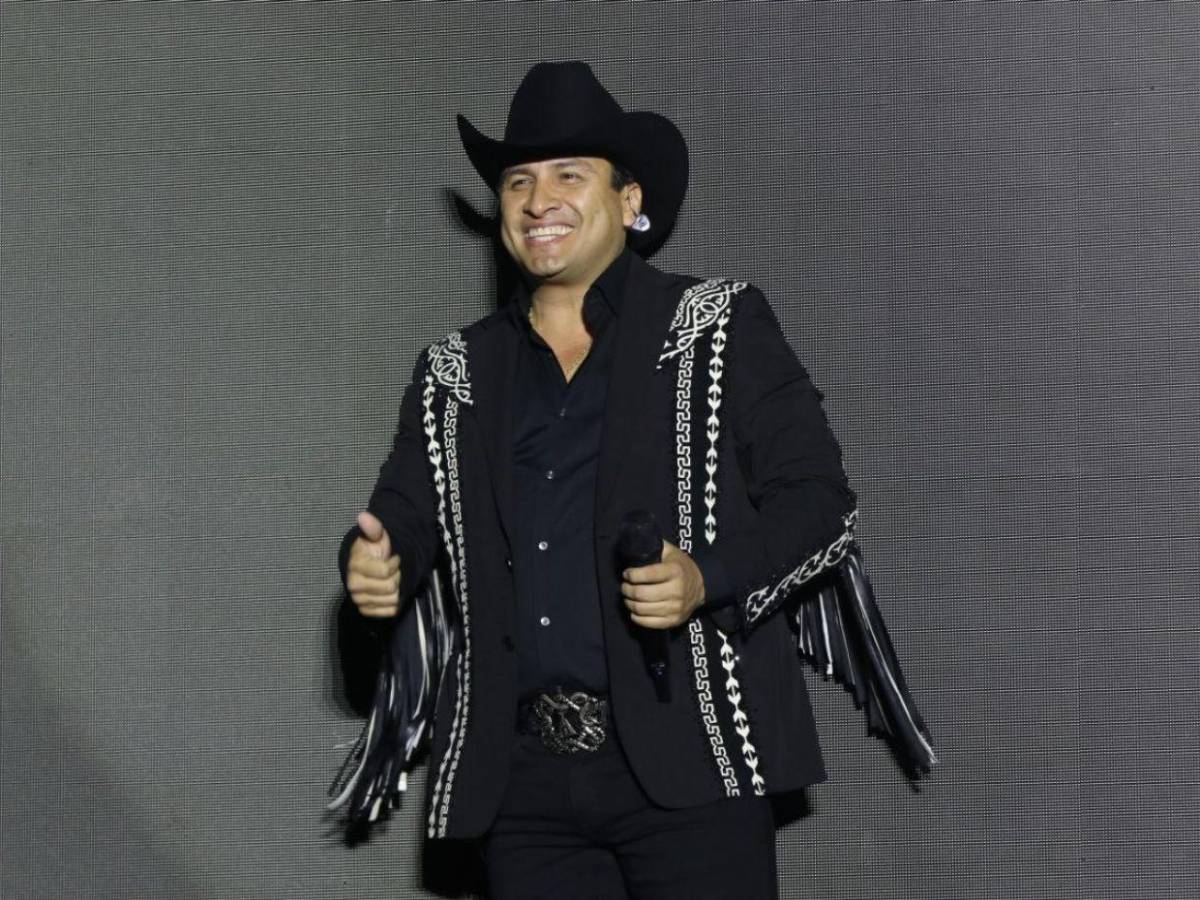 Julión Álvarez desmiente que su piloto fuera detenido en Honduras